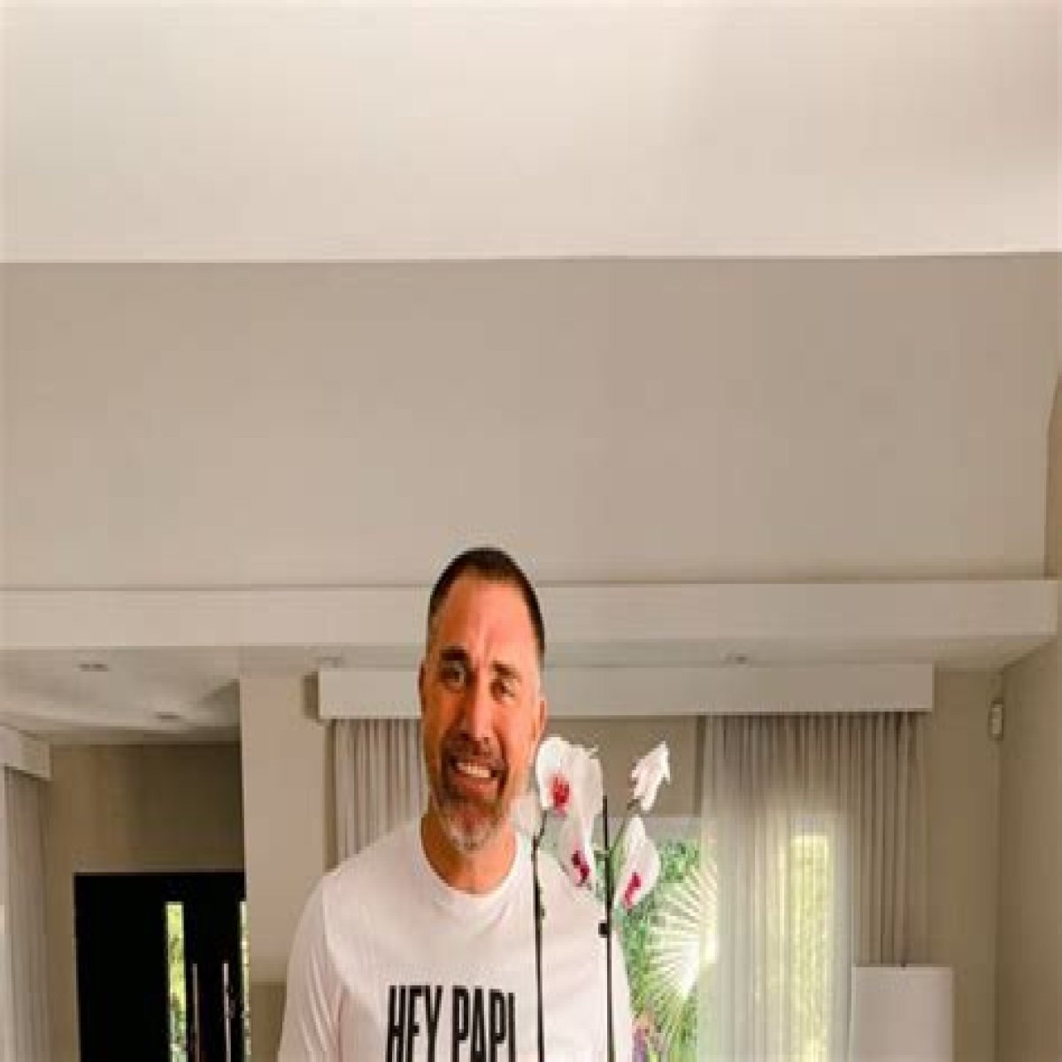 HTML